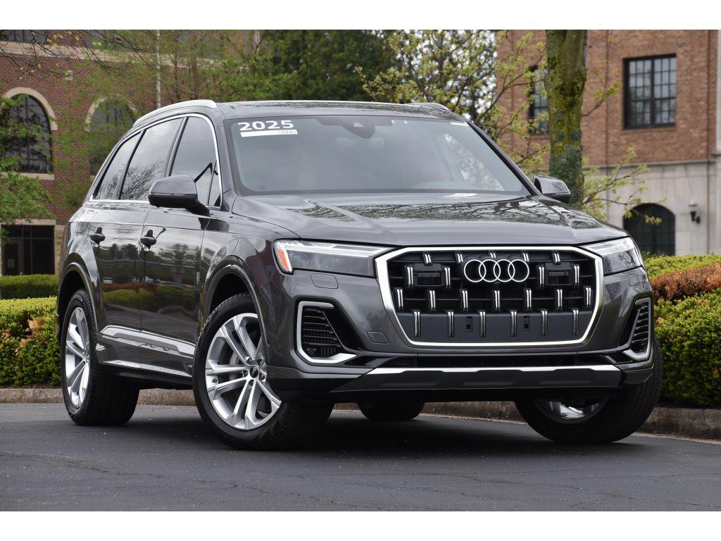 2025 Audi Q7 55 Premium Plus quattro Tiptronic's photo
