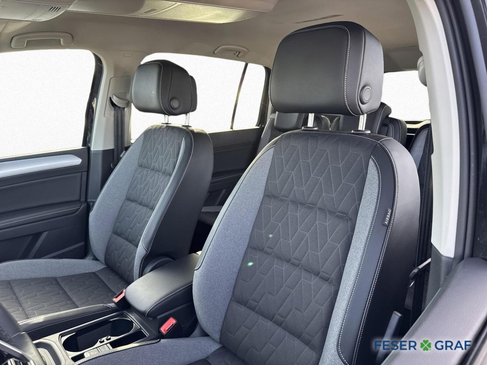 Volkswagen Touran – Bild 10