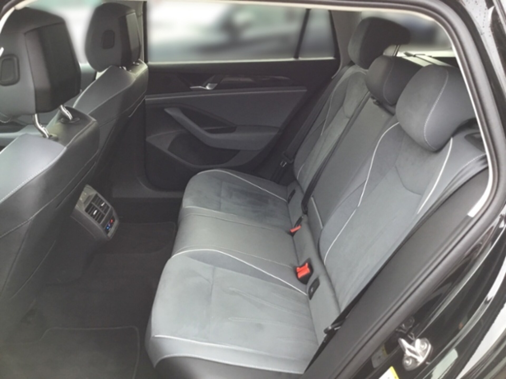 Volkswagen Passat Business