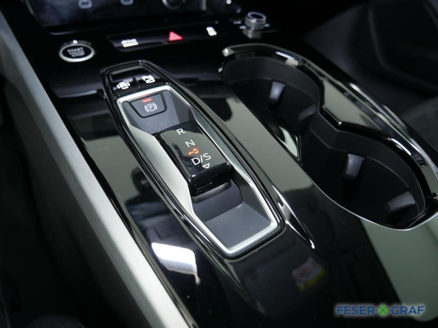 Bild über Audi A6 Limousine TDI 150 kW S tronic - für weitere Informationen kontaktieren Sie den Audi Partner