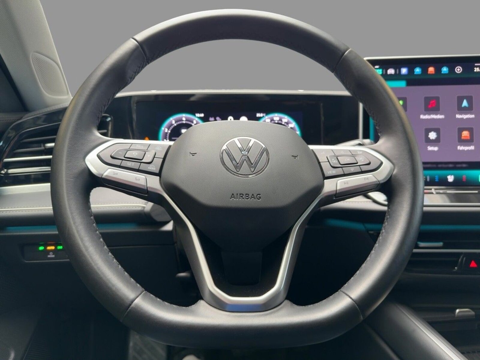 Volkswagen Passat – Bild 11