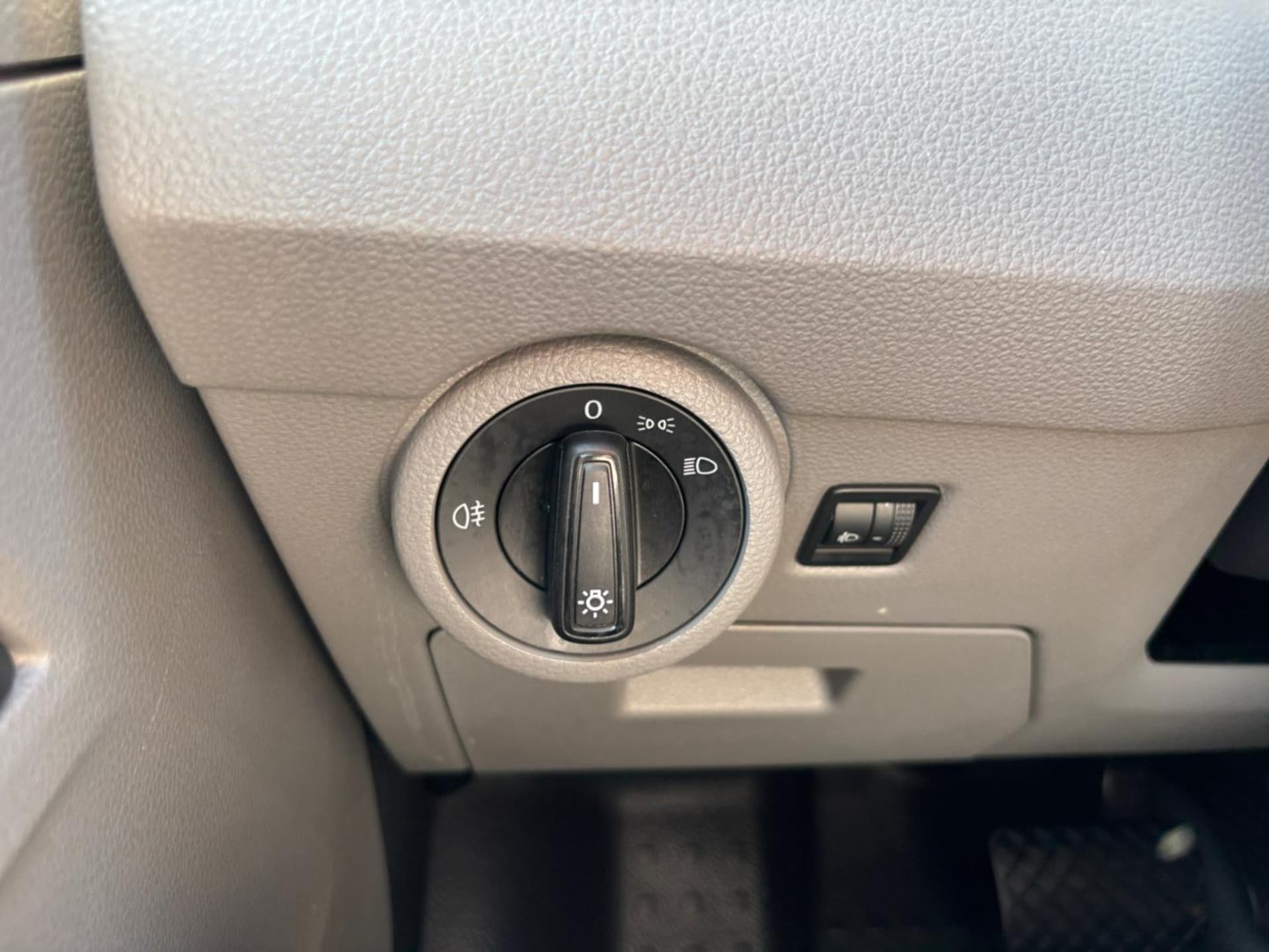 Volkswagen T6.1 Transporter Kombi kurzer Radstand