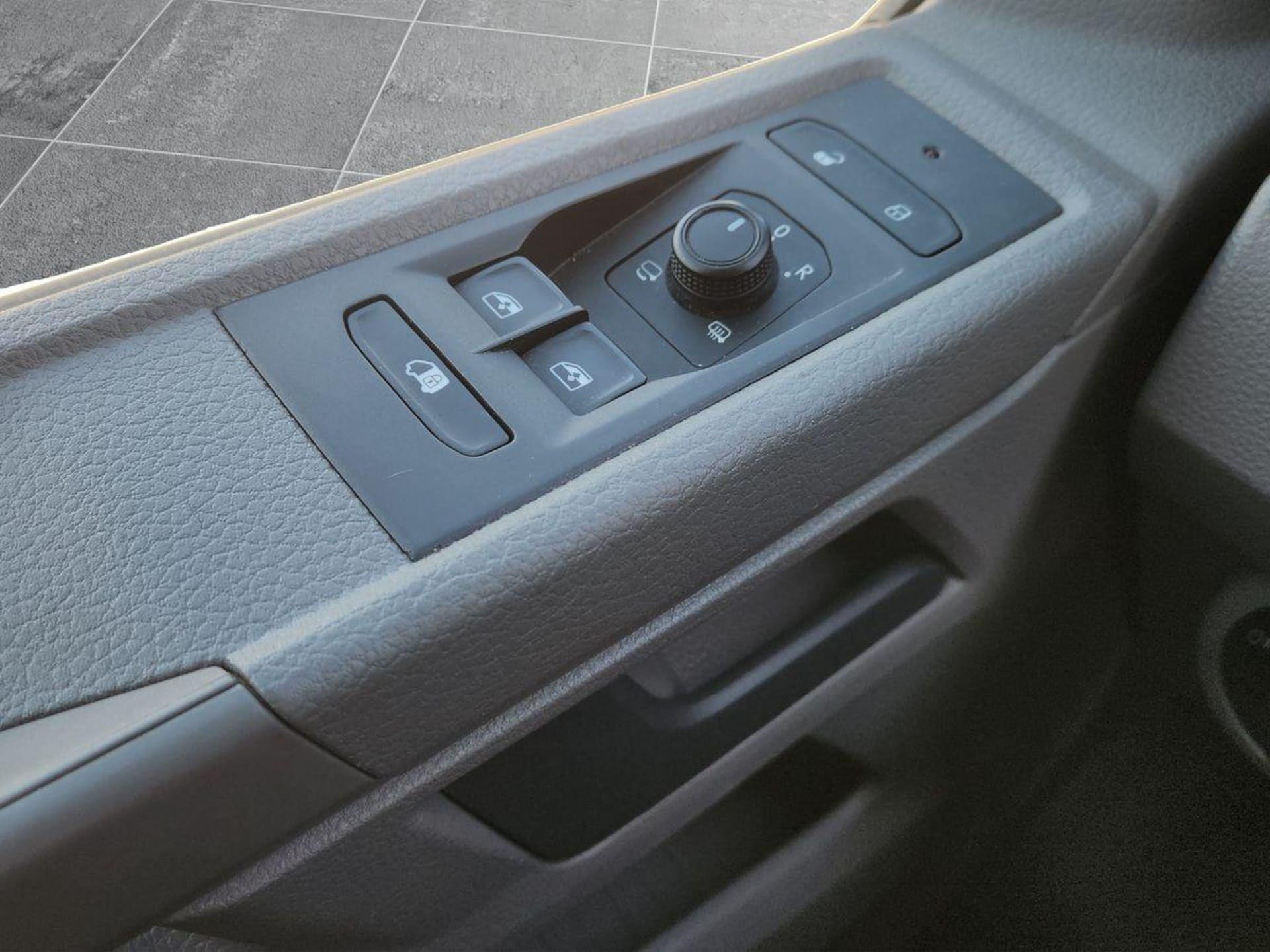 Volkswagen T6.1 Transporter Kasten kurzer Radstand