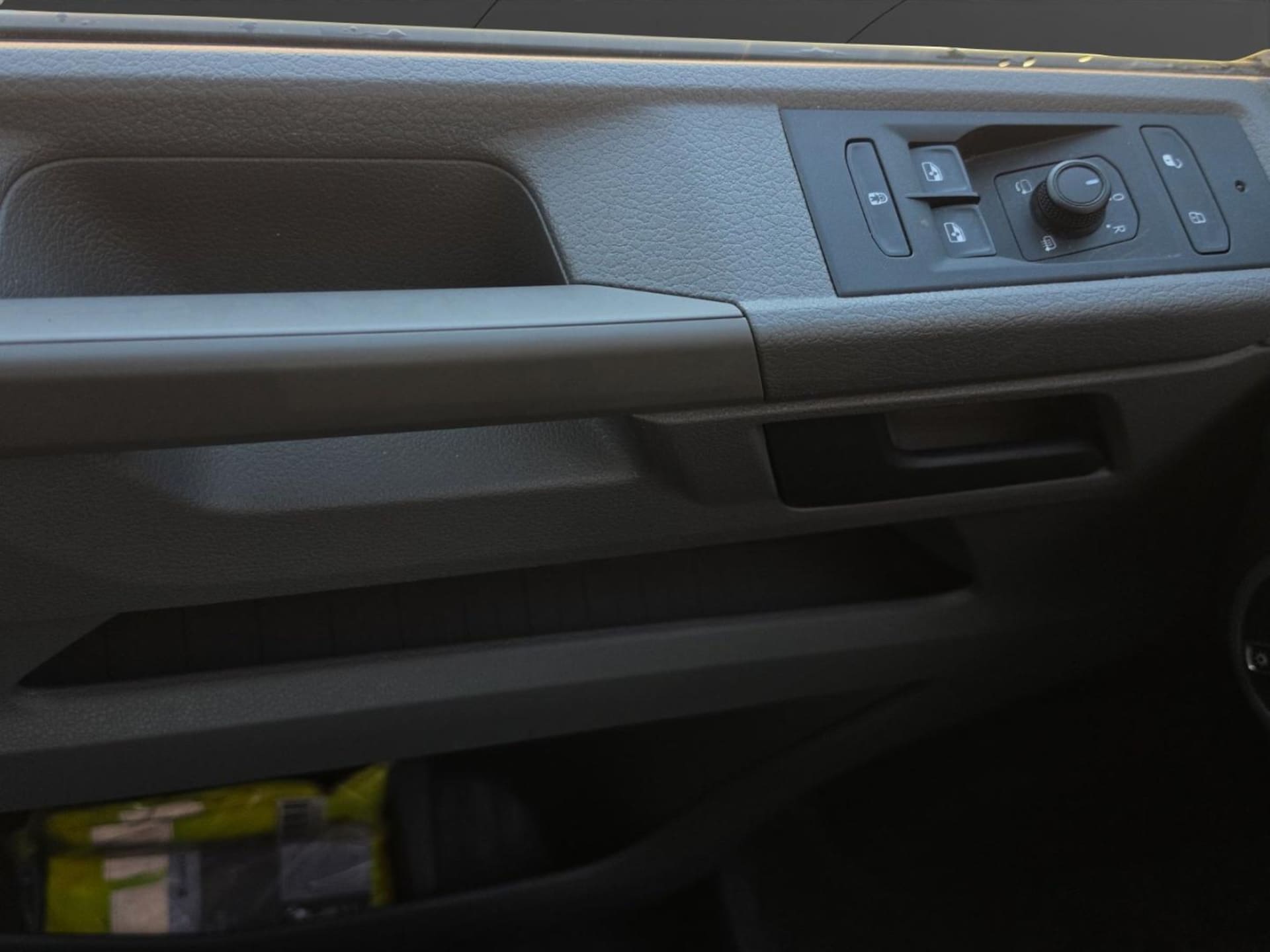 Volkswagen T6.1 Transporter Kombi kurzer Radstand