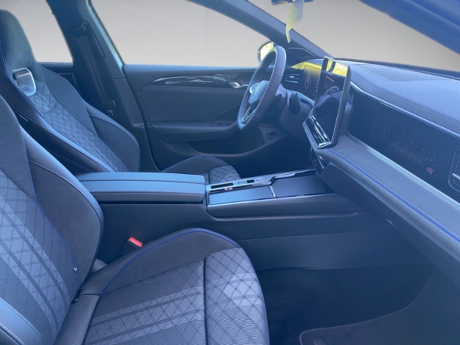 Volkswagen Passat – Bild 9