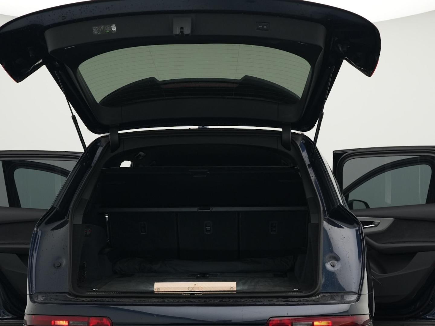 Bild über Audi Q7 SUV S line business TFSI quattro 250 kW tiptronic - für weitere Informationen kontaktieren Sie den Audi Partner