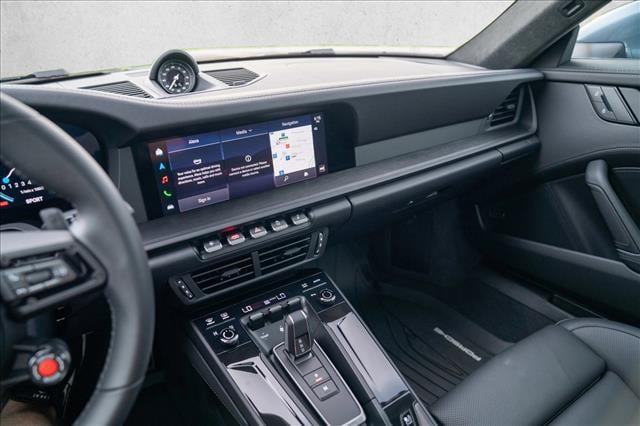 2026 Porsche 911 GTS - Photo 15