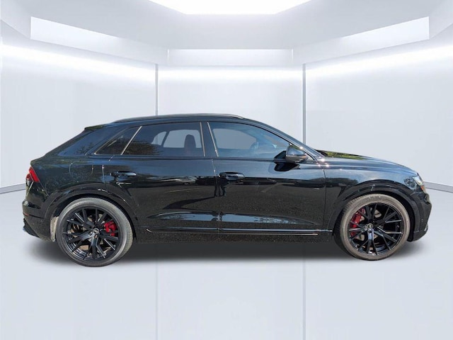 2023 Audi SQ8