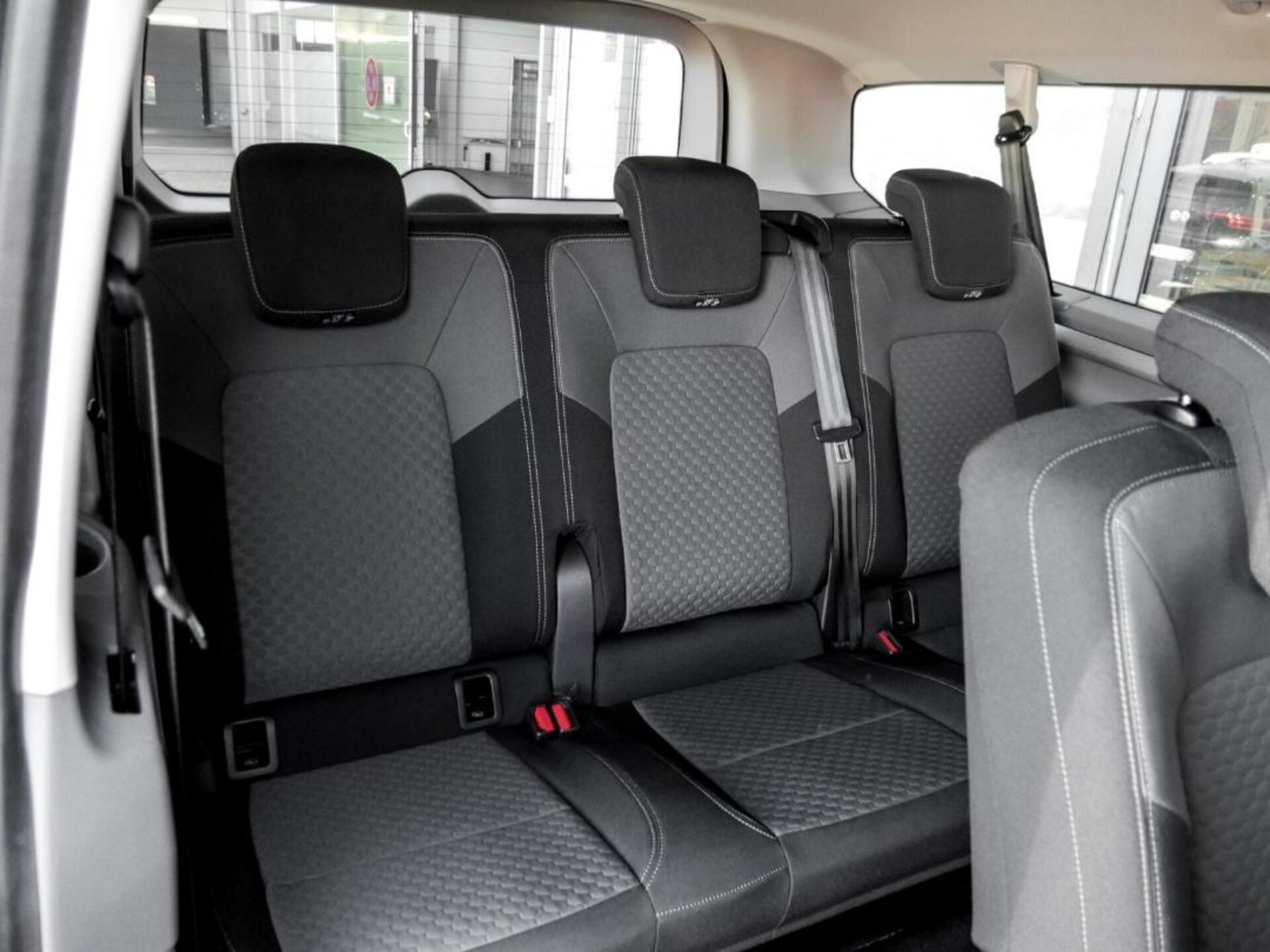 Volkswagen Caravelle langer Radstand Life