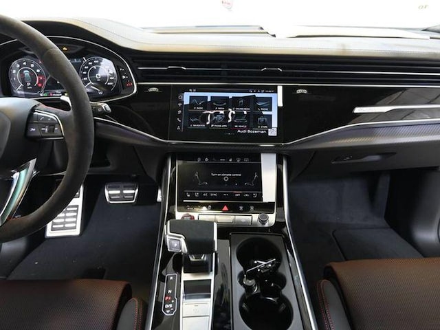 2026 Audi RS Q8 SUV performance