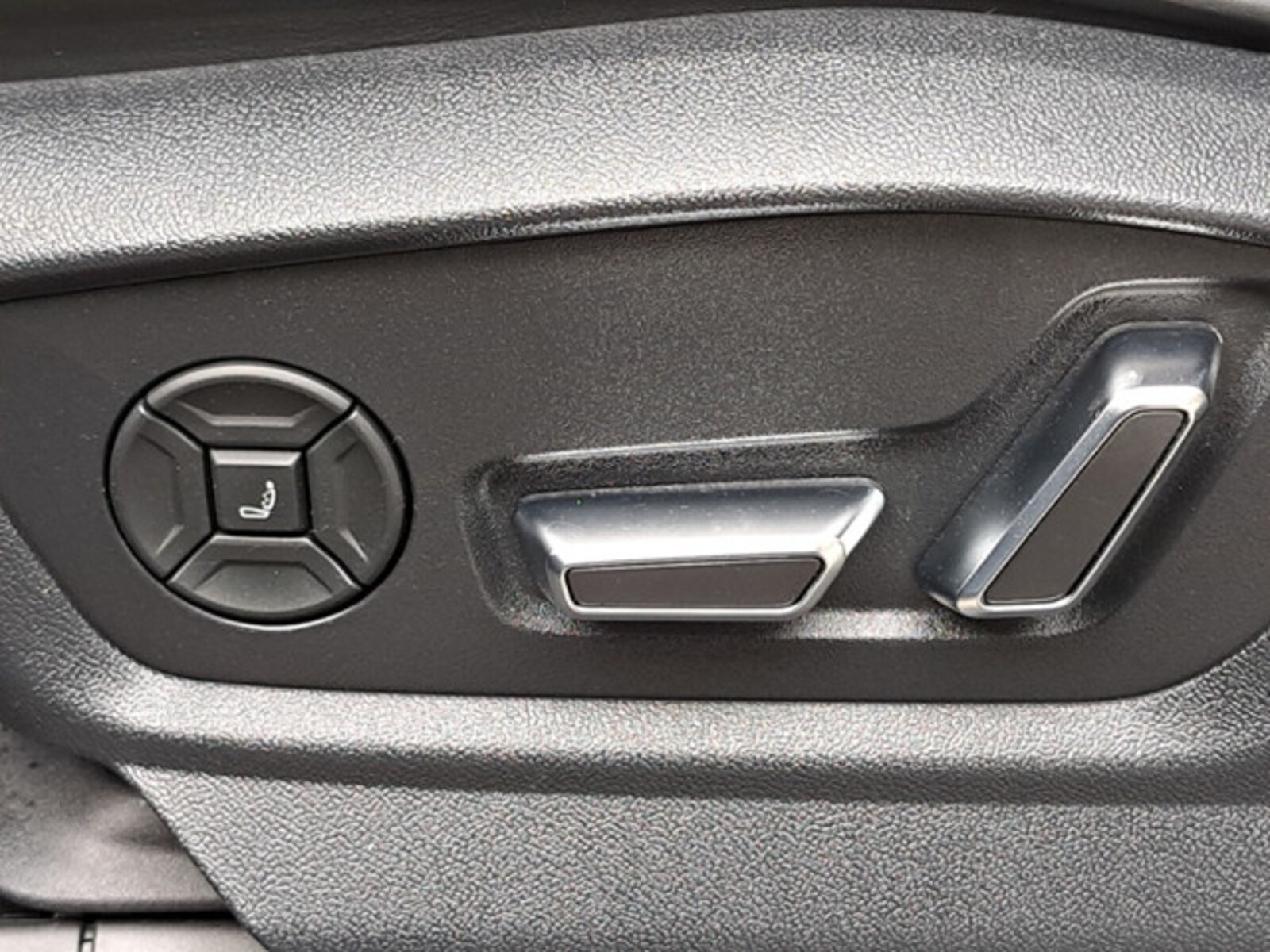 Audi SQ8 – Bild 27