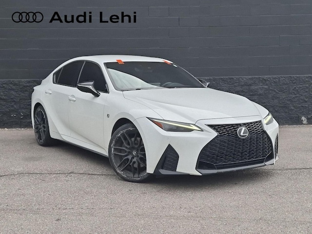 2022 Lexus IS