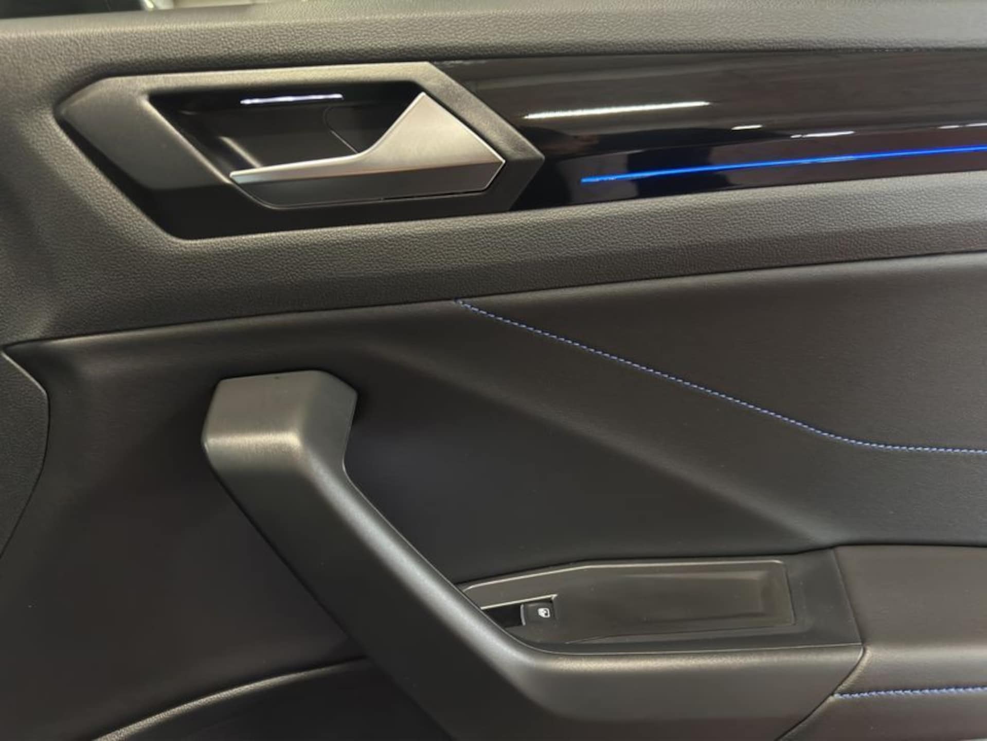 Volkswagen T-Roc R