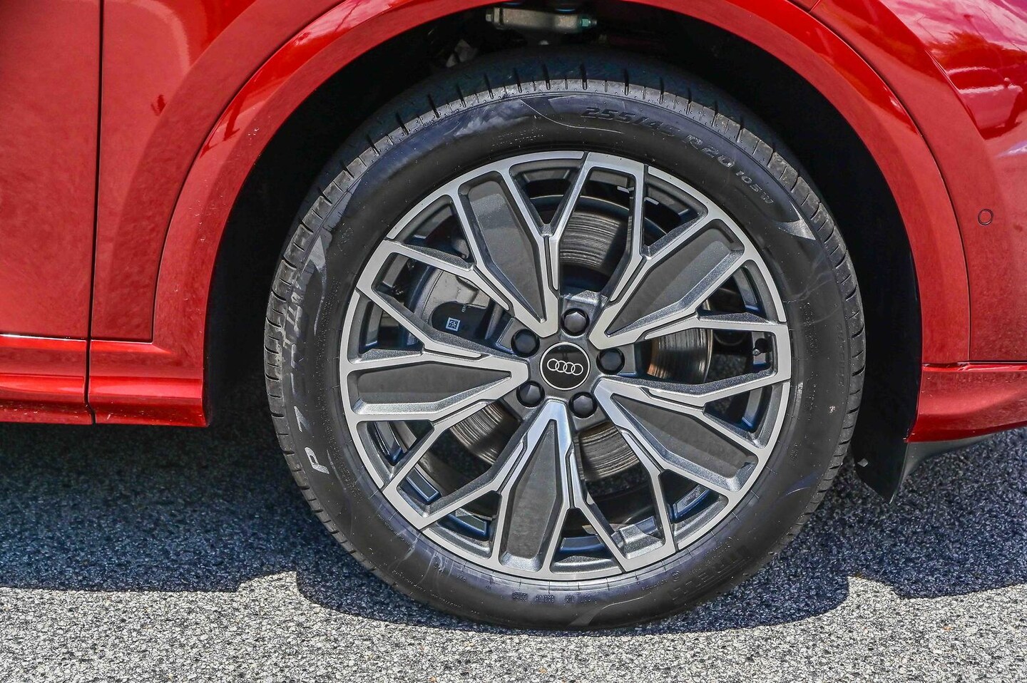 Image about Audi Q5 SUV TDI quattro 150 kW sport