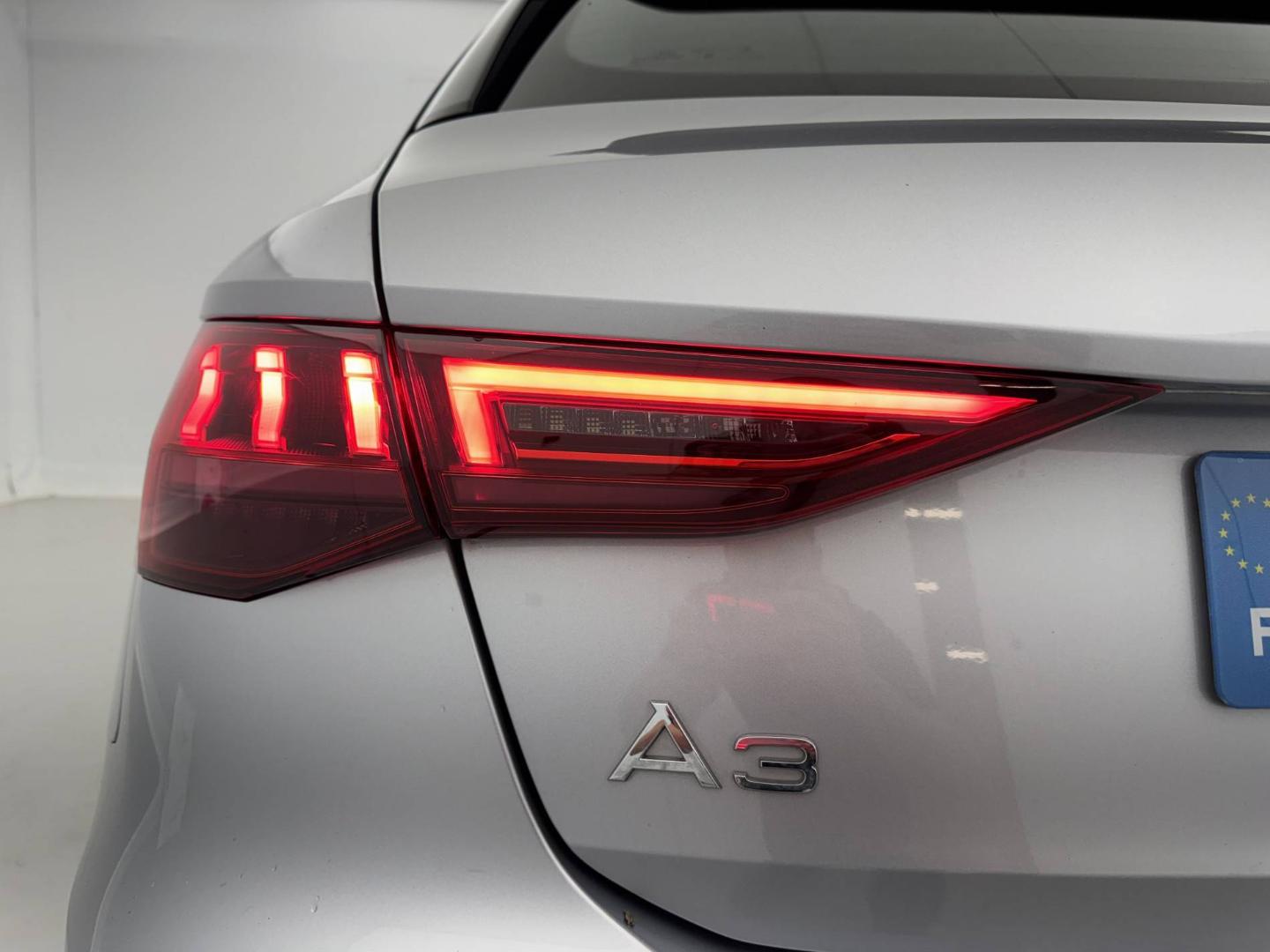 Image about Audi A3 Sportback Design Luxe 35 TDI 110 kW (150 ch) S tronic