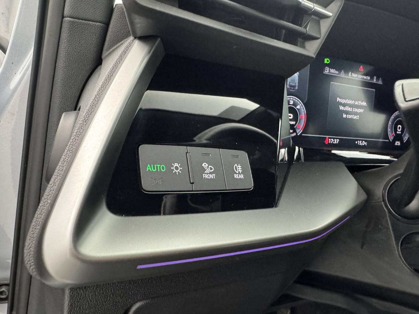 Image about Audi A3 Sportback Design Luxe 35 TDI 110 kW (150 ch) S tronic