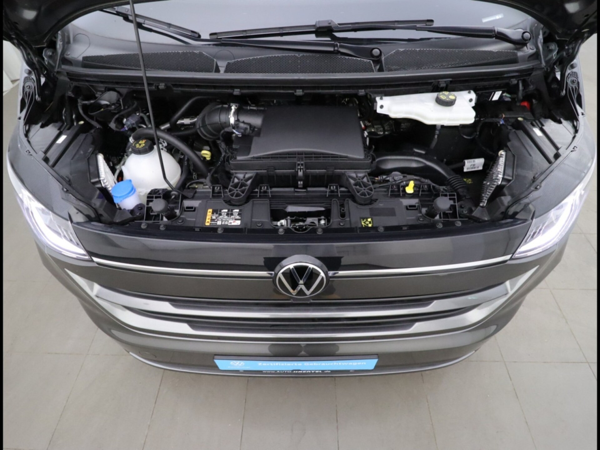Volkswagen Caravelle Style
