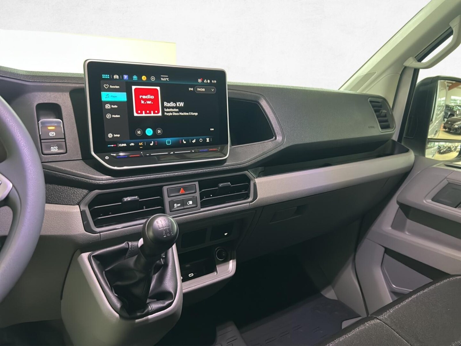 Volkswagen Crafter Kasten mittlerer Radstand – Bild 14