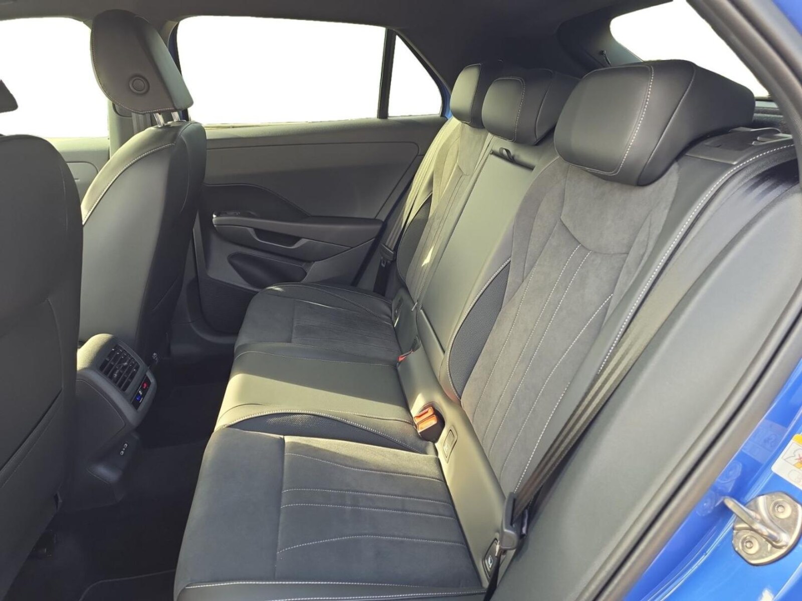 Volkswagen T-Roc – Bild 10
