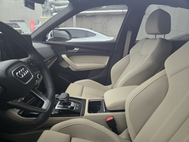 Audi Q5 45 TFSI quattro Premium 195 265 kW hp S tronic 7