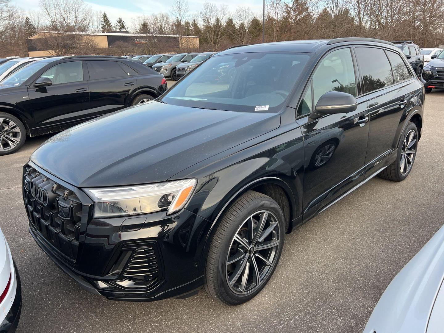 2026 Audi Q7 45 Premium Plus quattro Tiptronic's photo