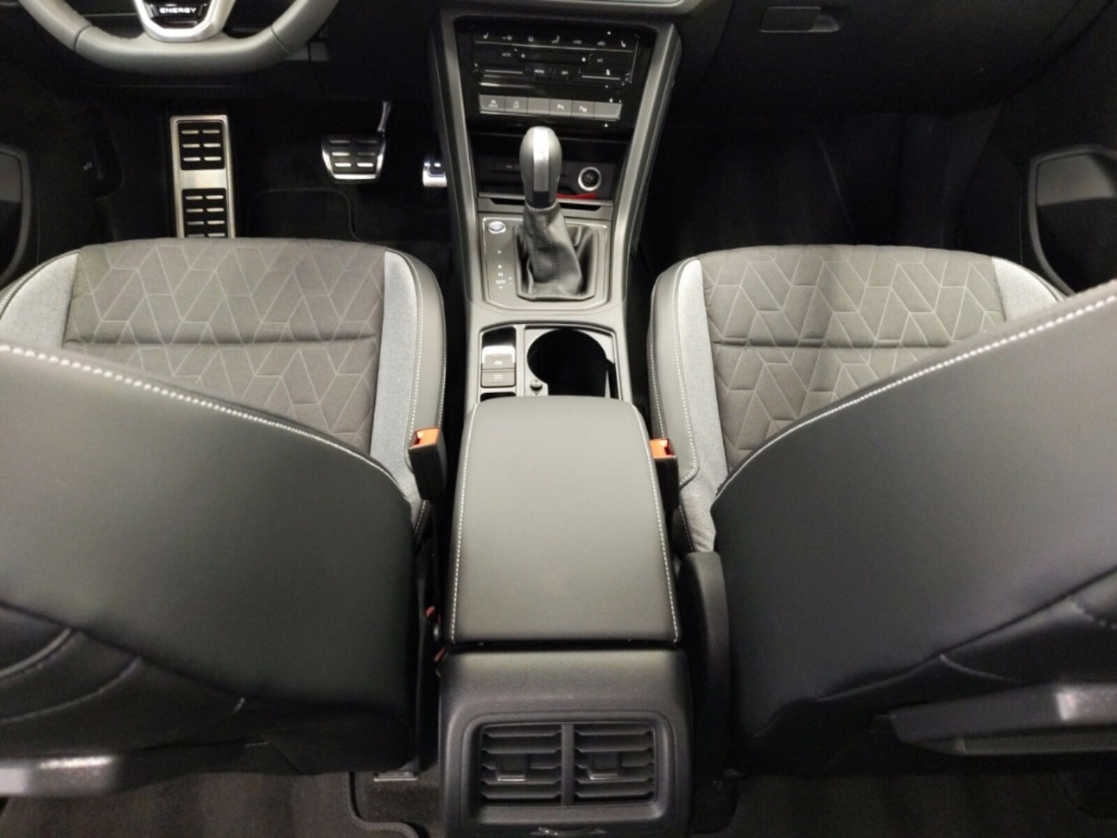 Volkswagen Touran – Bild 11