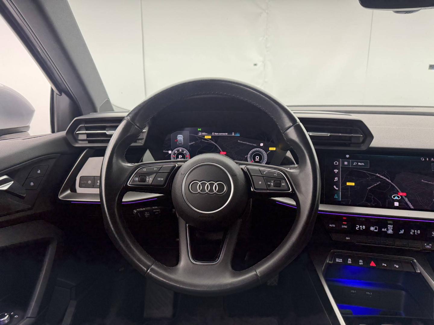 Image about Audi A3 Sportback Design Luxe 35 TDI 110 kW (150 ch) S tronic