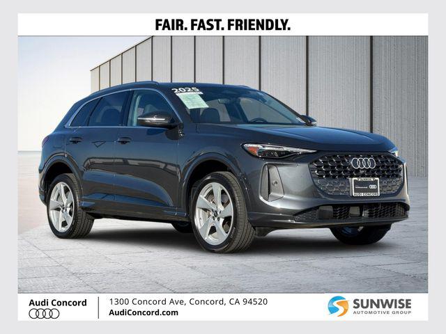 2025 Audi Q5 40 Premium Plus's photo