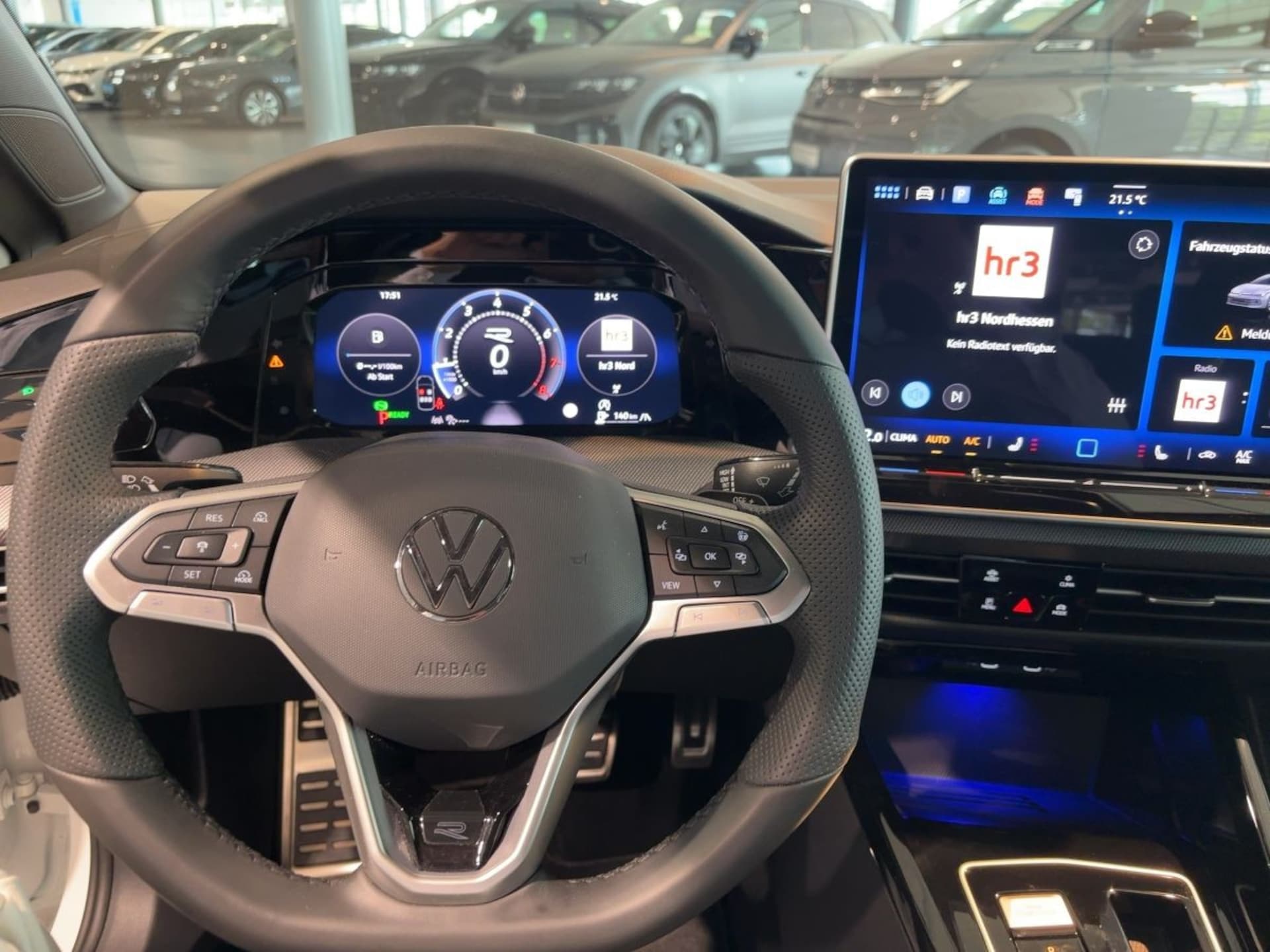 Volkswagen Golf R-Line