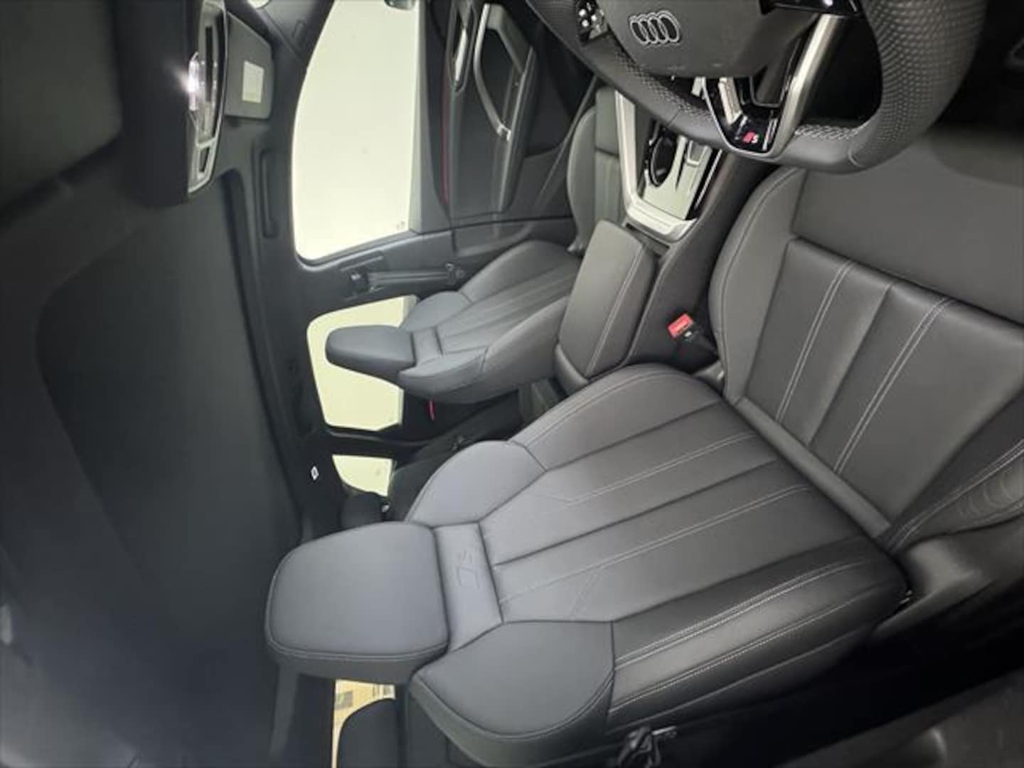 Image about Audi SQ5 SUV TFSI 270 kW edition one
