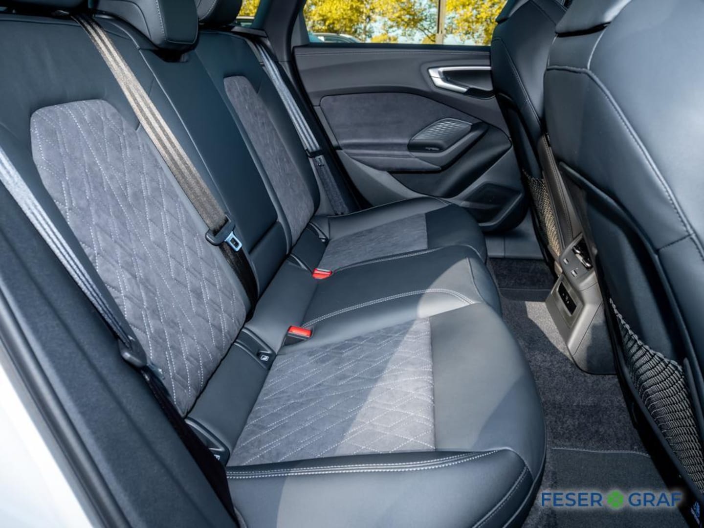 Bild über Audi A5 Avant e-hybrid e-hybrid quattro 220 kW S tronic - für weitere Informationen kontaktieren Sie den Audi Partner