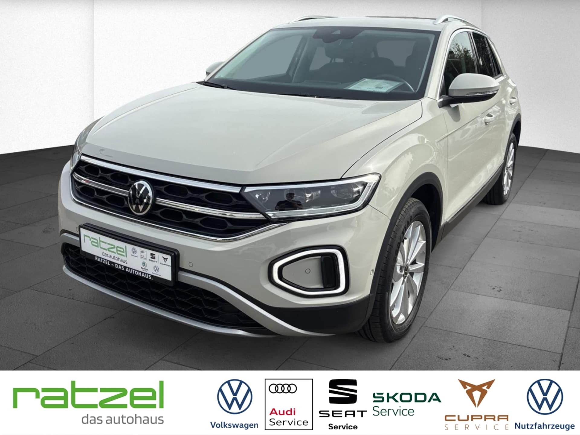Volkswagen T-Roc 2022 — Style 1.5 TSI Nav Massagesitze LED ACC App Connect