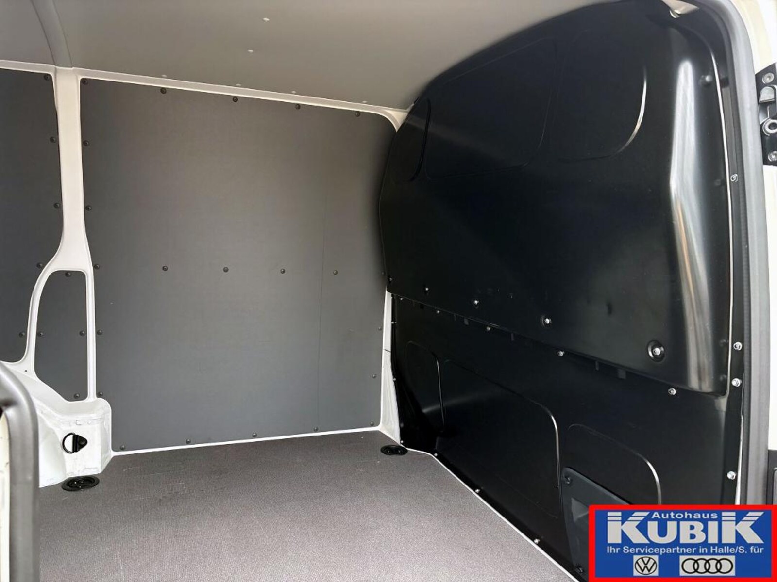 Volkswagen T6.1 Transporter Kasten kurzer Radstand – Bild 15