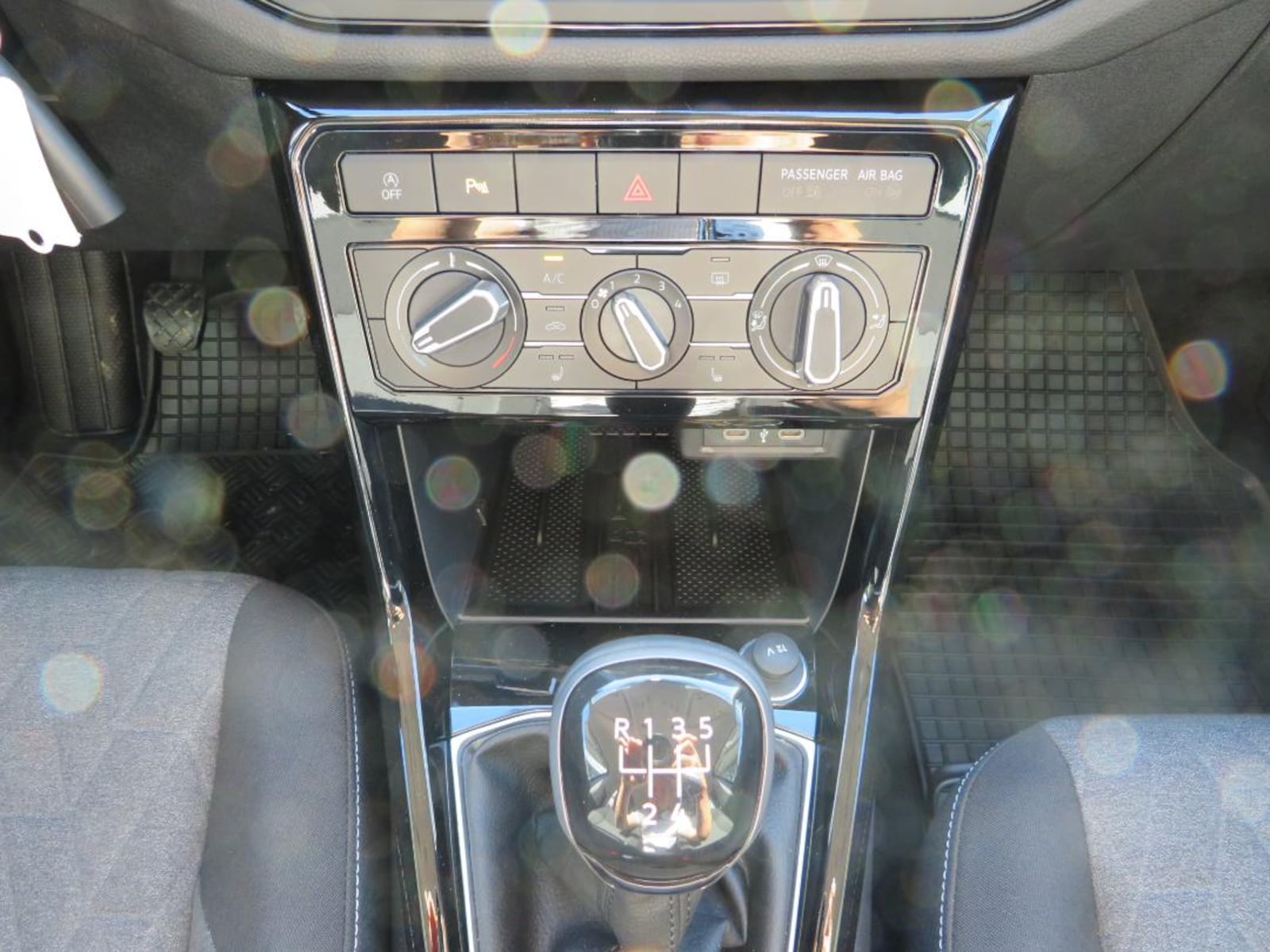 Volkswagen T-Cross – Bild 9