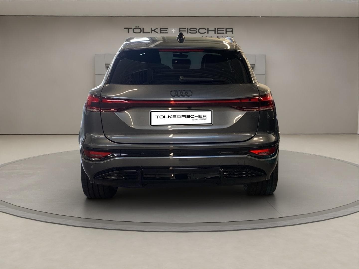 Bild über Audi Q6 SUV e-tron S line business e-tron performance 225 kW - für weitere Informationen kontaktieren Sie den Audi Partner