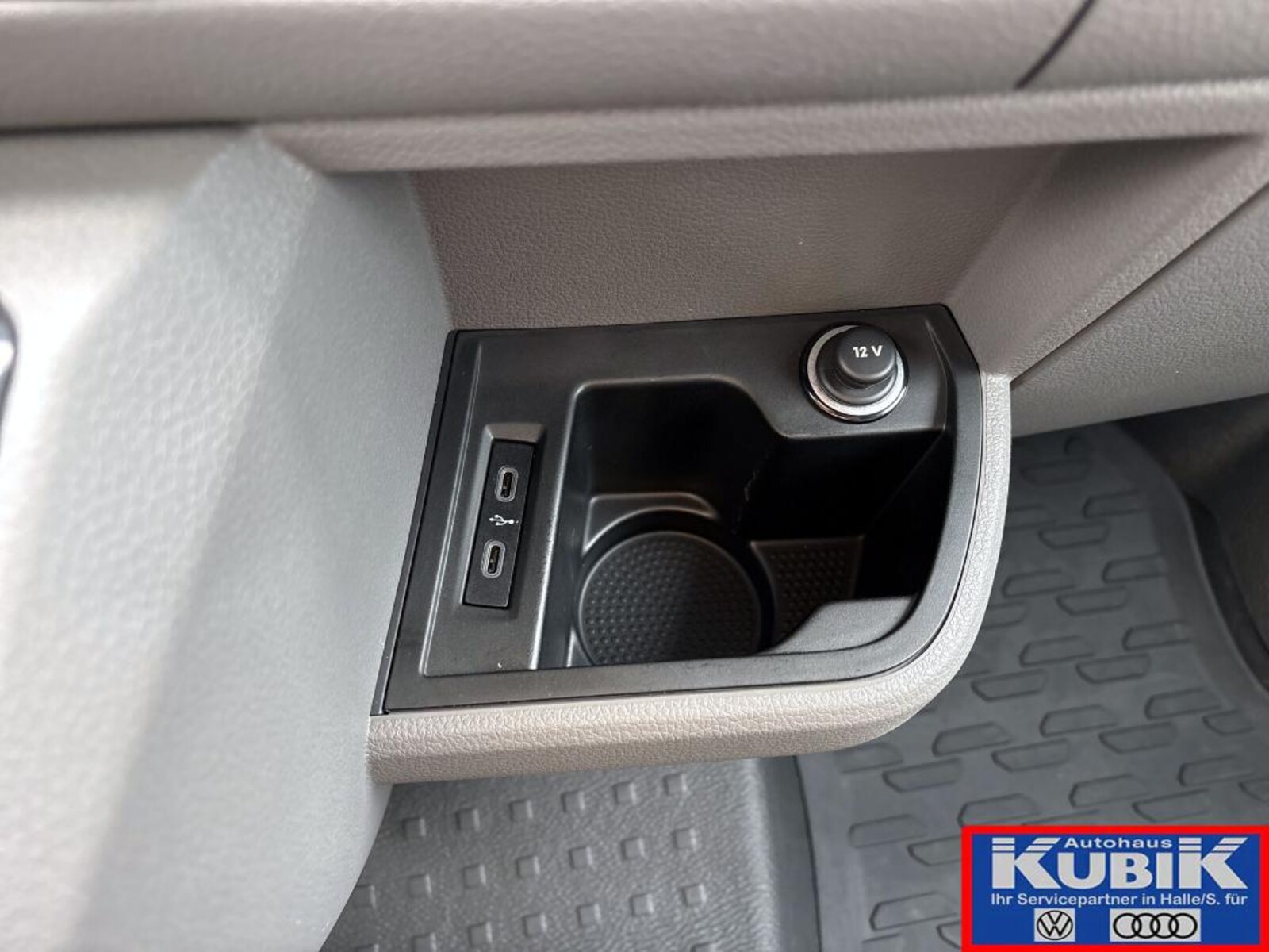 Volkswagen T6.1 Transporter Kasten kurzer Radstand – Bild 32
