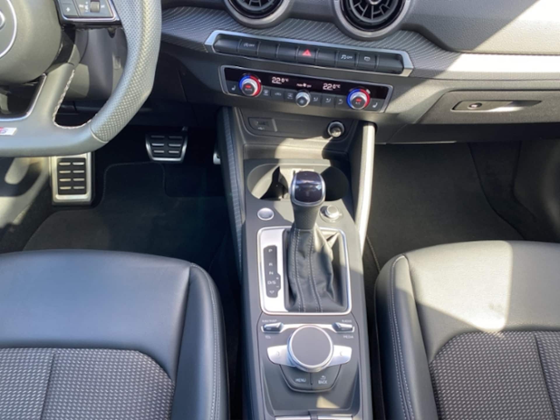 Audi Q2 S line