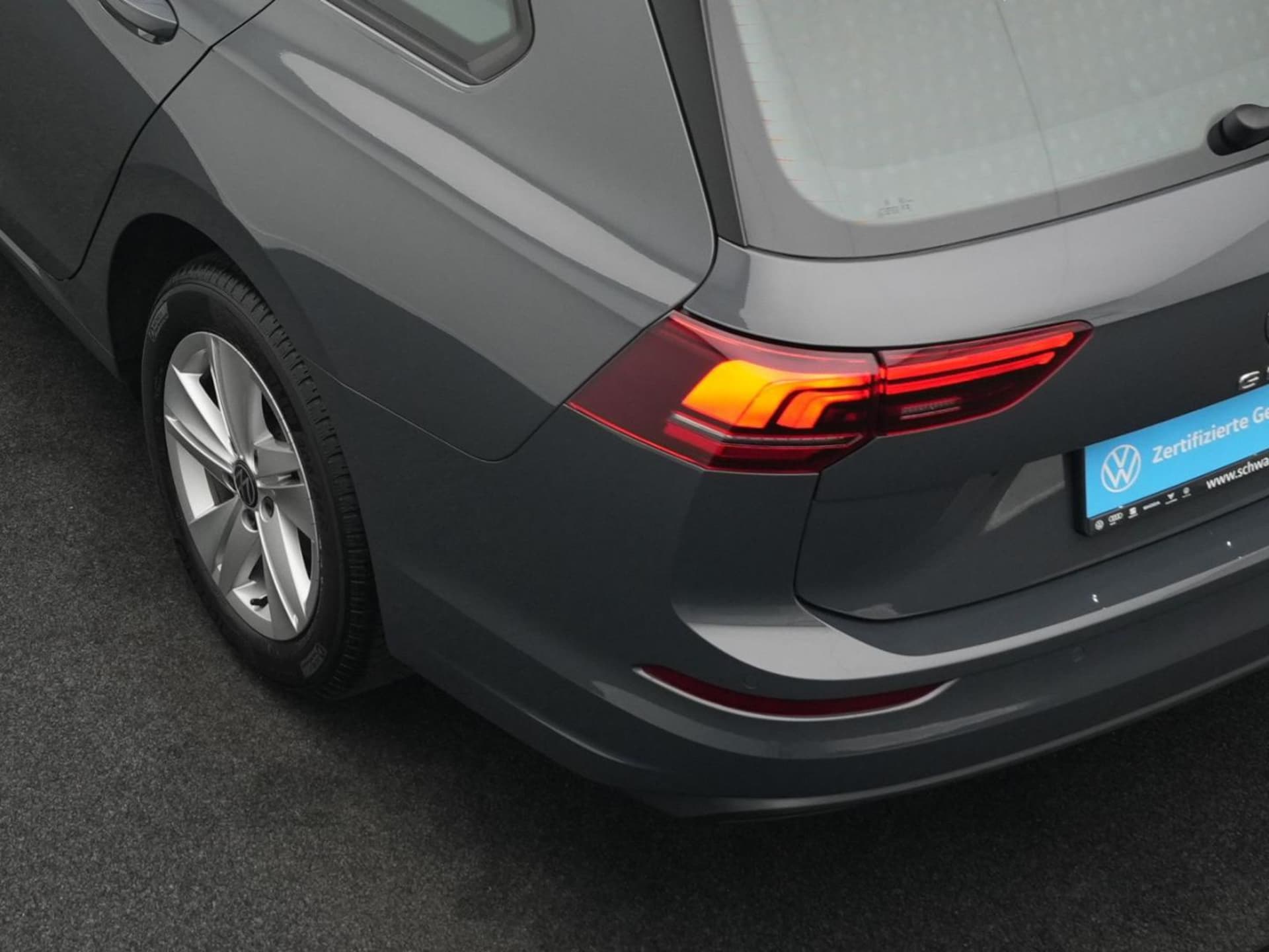 Volkswagen Golf Variant Life