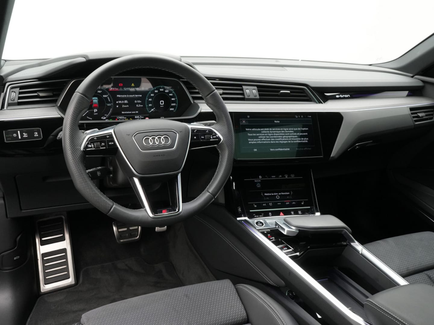 Bild über Audi Q8 Sportback e-tron S line 55 e-tron quattro - für weitere Informationen kontaktieren Sie den Audi Partner