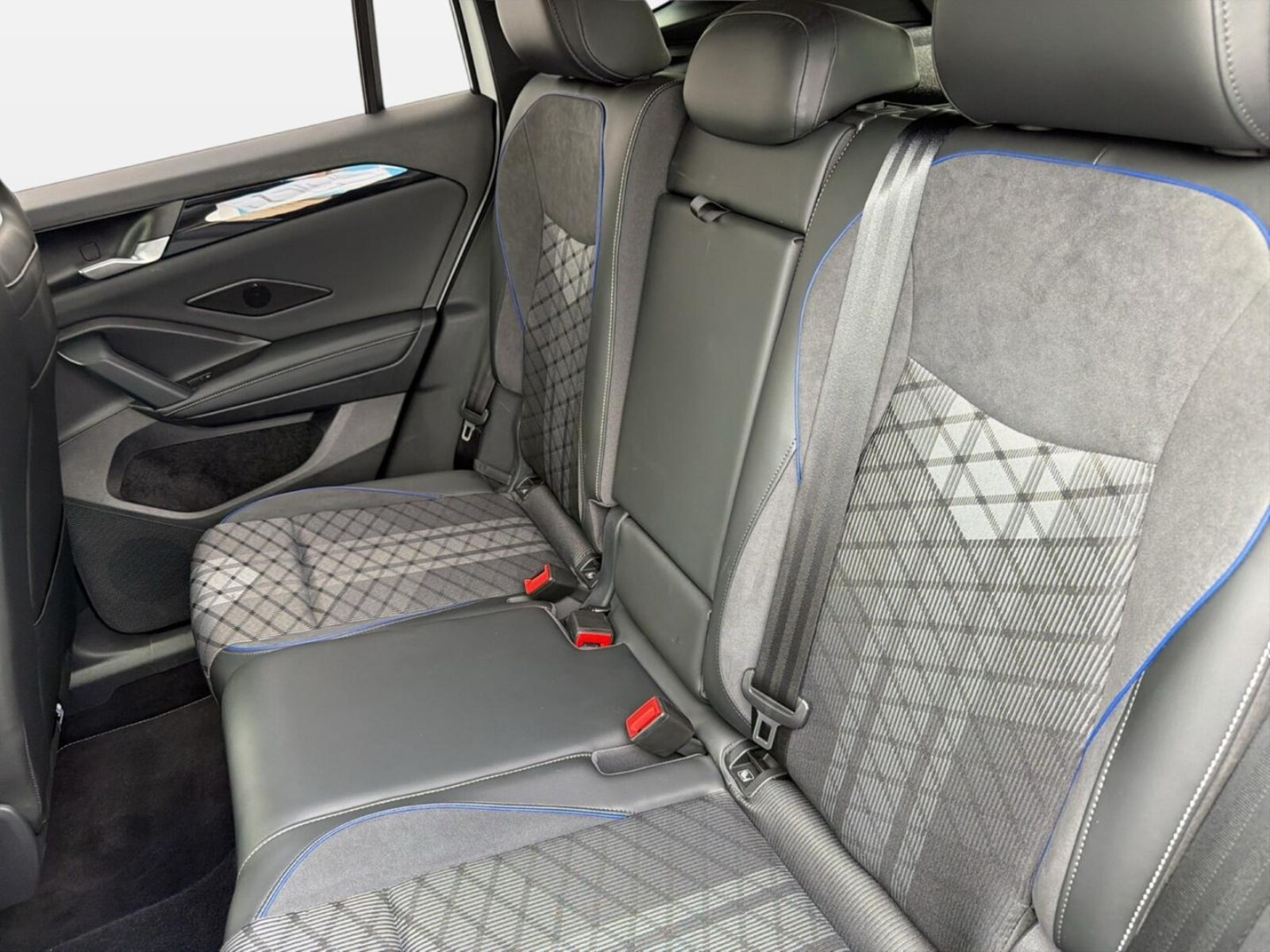 Volkswagen Tiguan – Bild 15