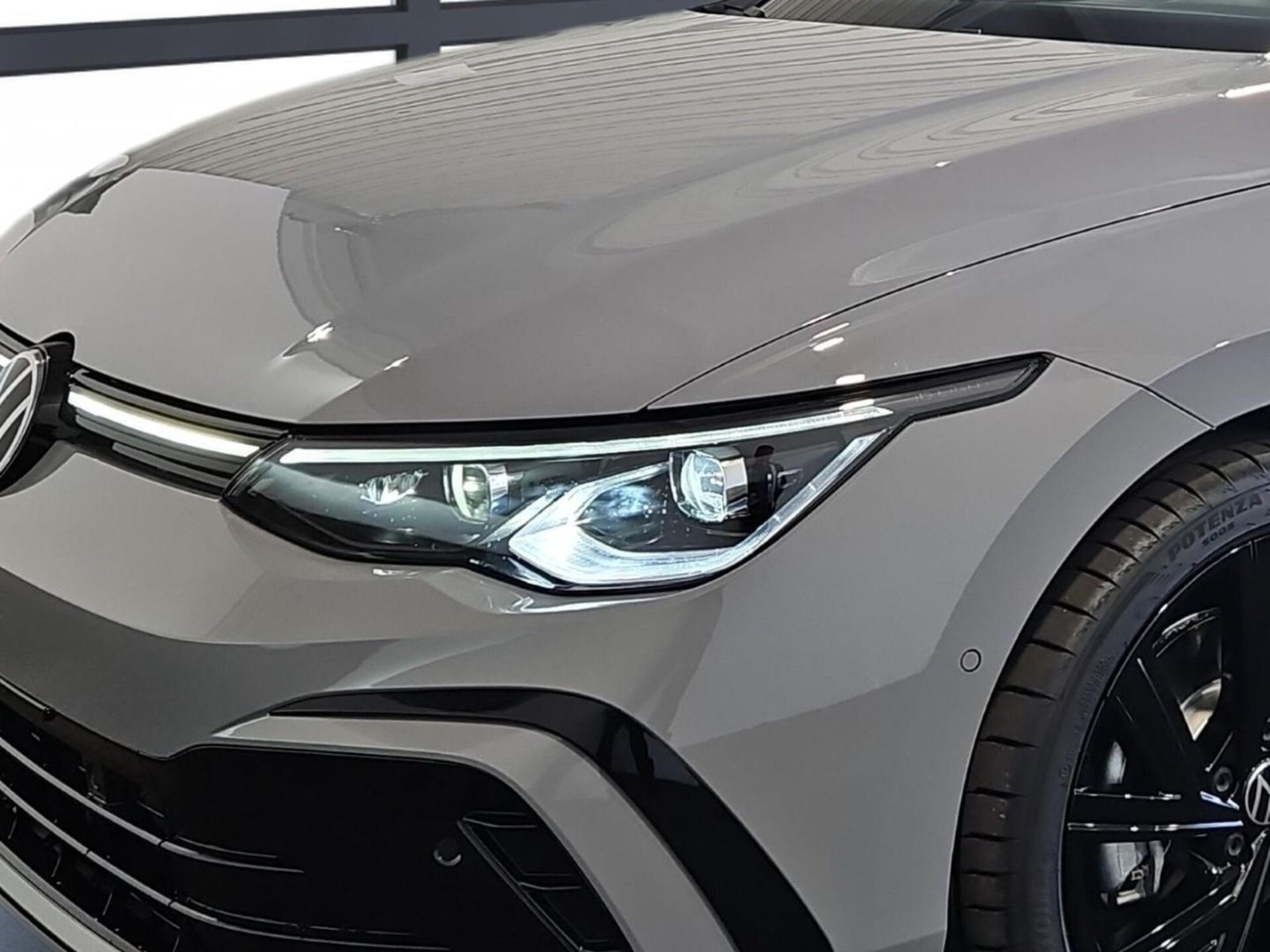 Volkswagen Golf Variant R-Line