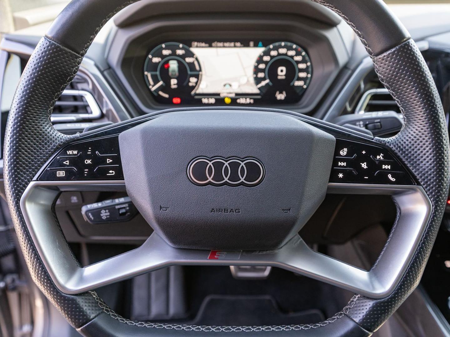 Image about Audi Q4 e-tron 50 e-tron quattro 220 kW