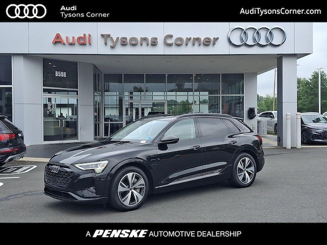 Photo of 2024 Audi Q8 e-tron 