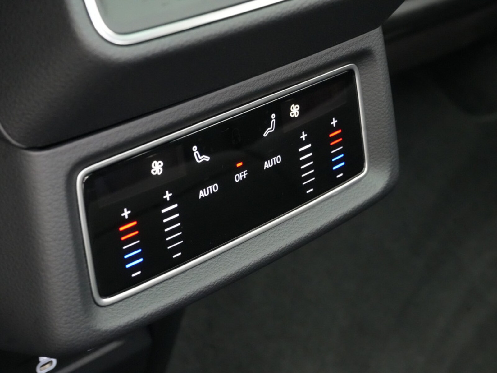 Audi Q8 Sportback e-tron – Bild 16