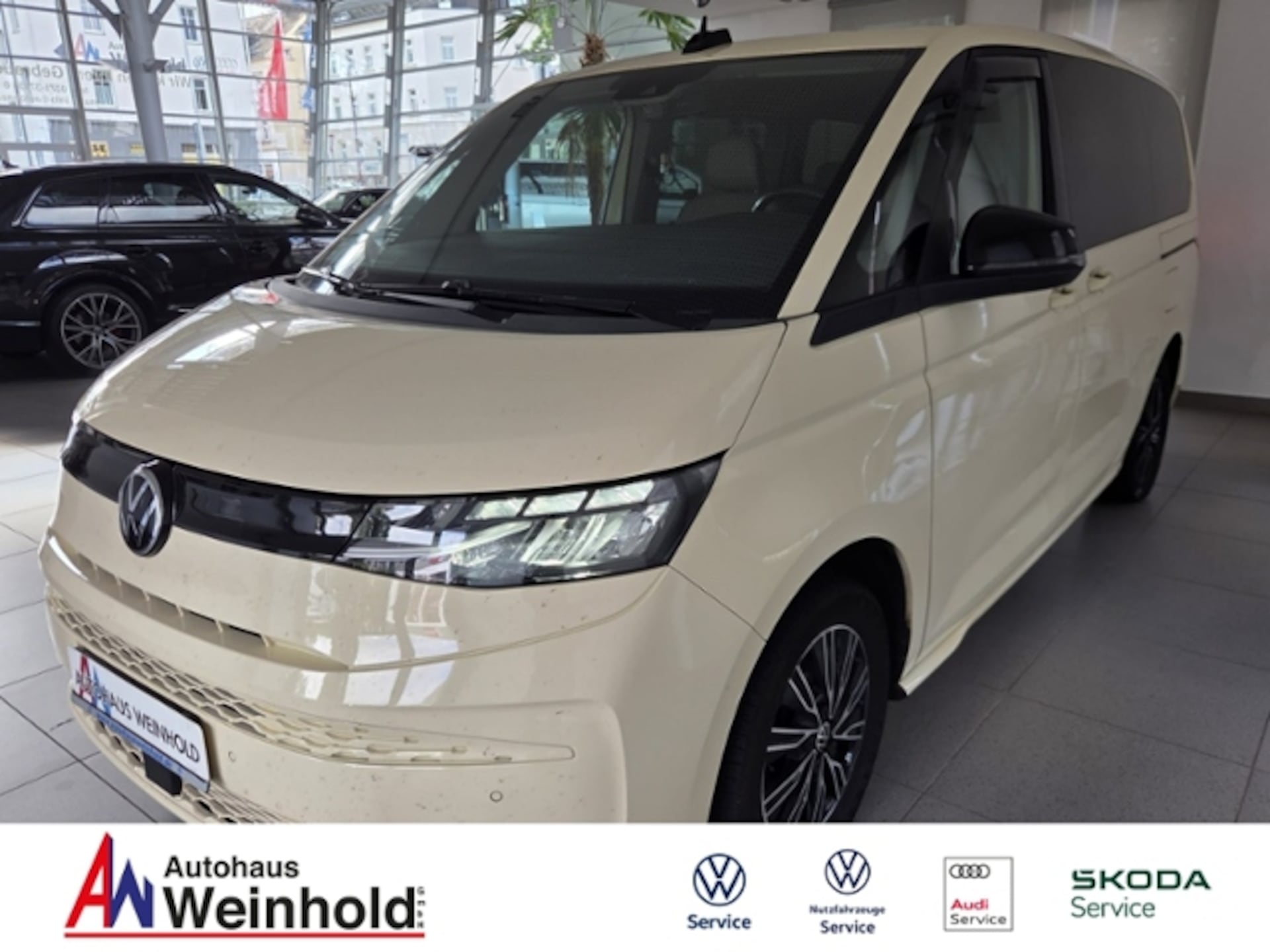 Volkswagen Multivan Langversion Basis-Modell