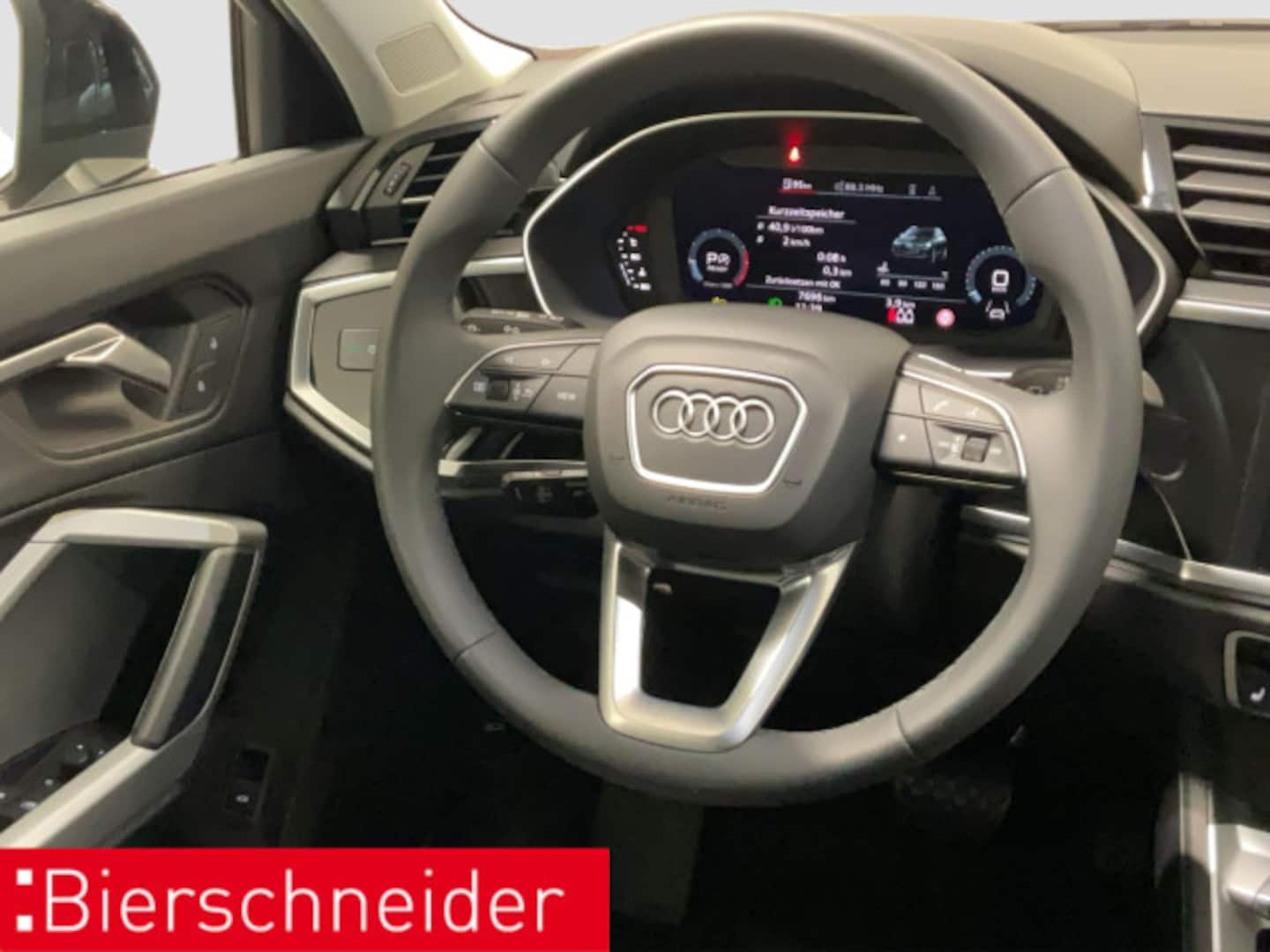 Bild über Audi Q3 TFSI quattro 140 kW S tronic - für weitere Informationen kontaktieren Sie den Audi Partner