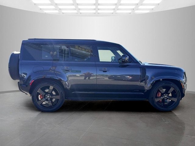2023 Land Rover Defender