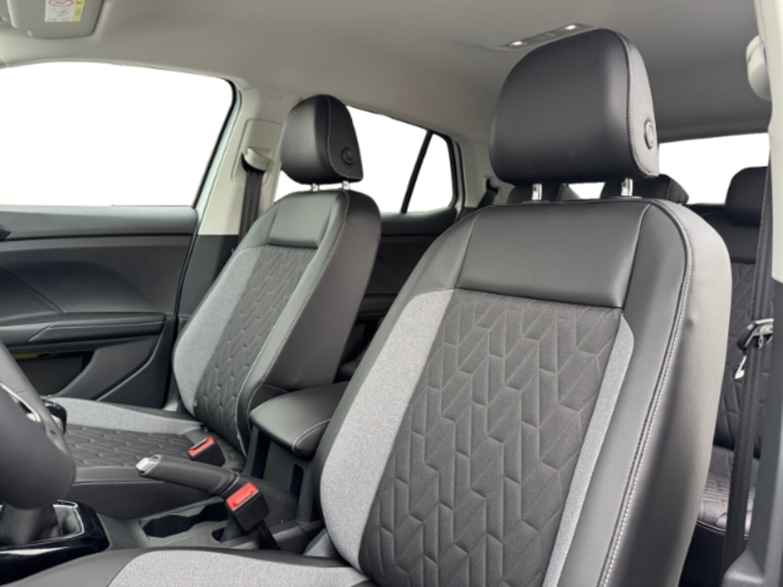 Volkswagen T-Cross – Bild 14