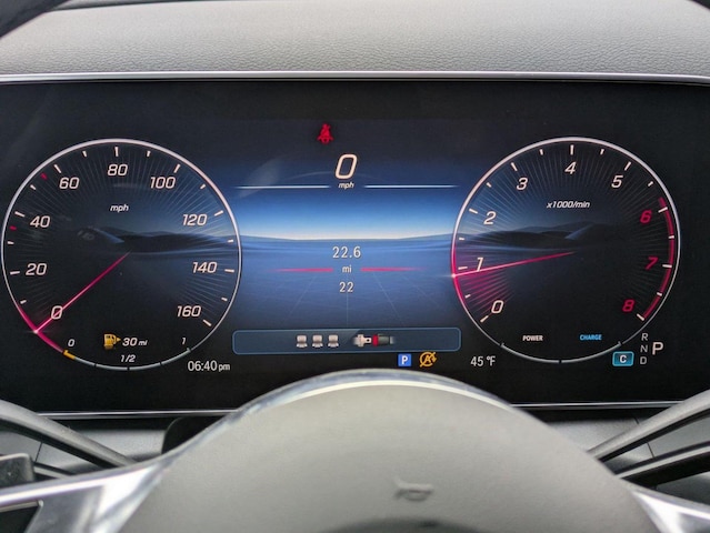 2026 Mercedes-Benz GLC Base - Photo 11