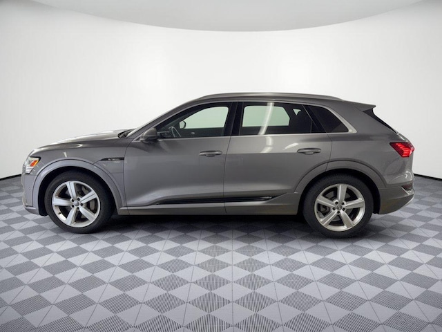 Used 2019 Audi e-tron Prestige with VIN WA1VAAGEXKB020803 for sale in Houston, TX